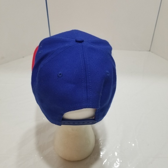 Superman no cape Snap back hat Like new - Picture 3 of 7